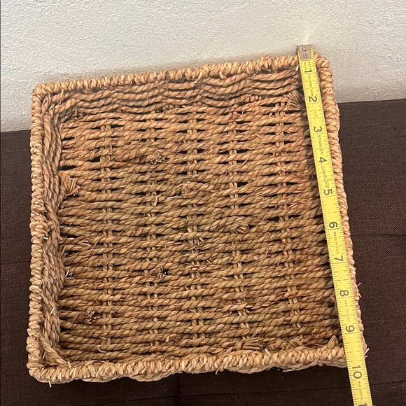 #1447+Natural Woven Basket - Picture 4 of 4